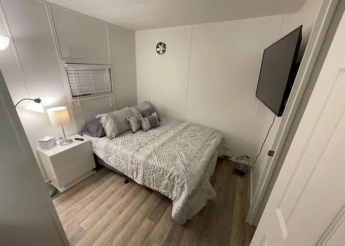 The Tanya, Great Price, Close To Launch Holiday home *